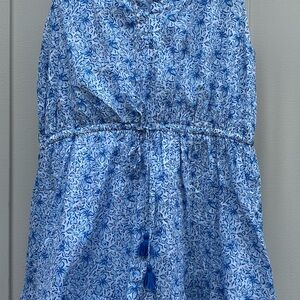 Vineyard Vines White and Blue Floral dress